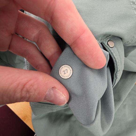 Lululemon Pants Women's Size 27 Blue City Sleek 5 Pocket Utilitech Wide Leg Crop - Picture 5 of 5